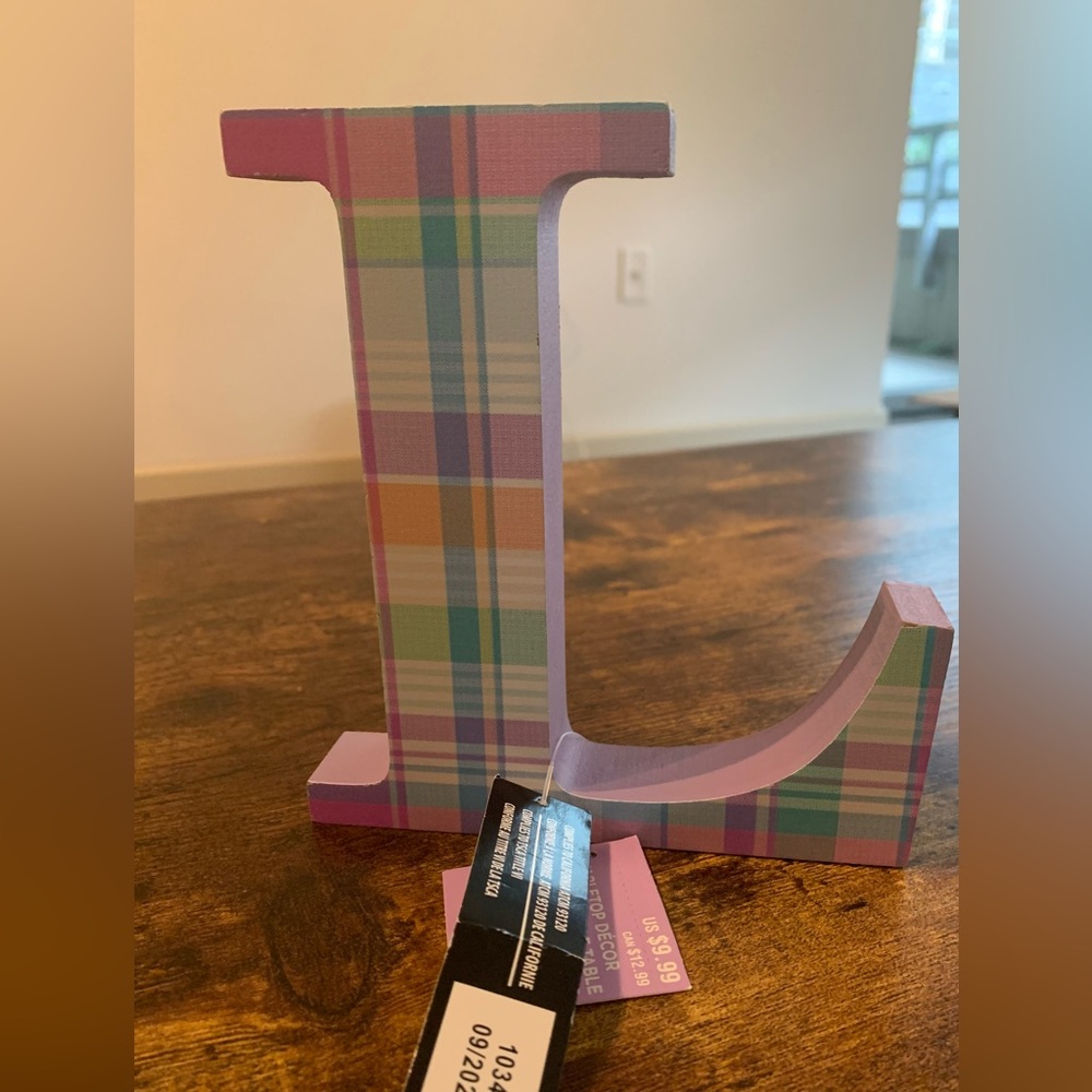 Ashland Tabletop Decor letter "L"